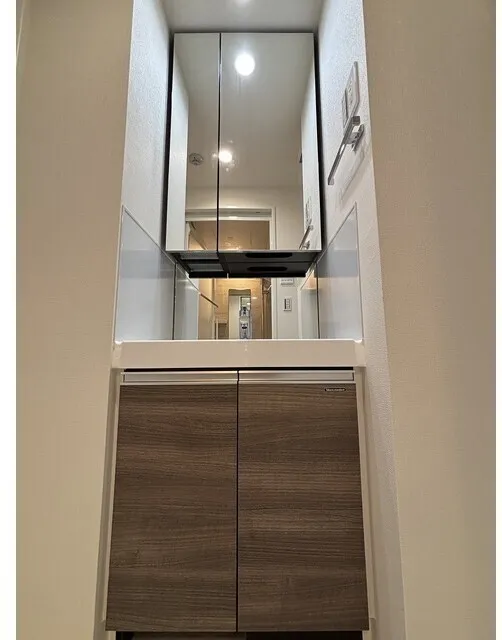 Asyl Court Nerima Nakamurabashi - Interior - ["Wood", "Interior design", "Flooring"]