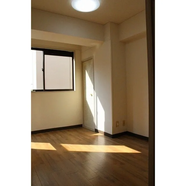 Unity - Interior - ["Window", "Building", "Fixture"]