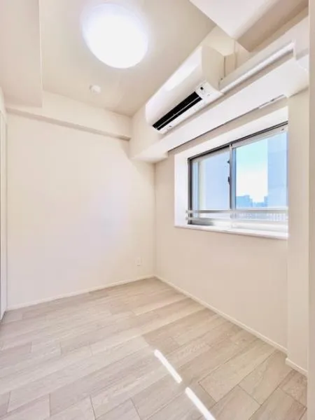 Brillia Ist Ryogoku - Interior - ["Flooring", "Floor", "Ceiling"]