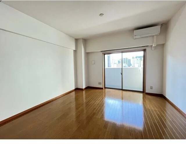 Hillside Ochanomizu - Interior - ["Flooring", "Floor", "Wood flooring"]