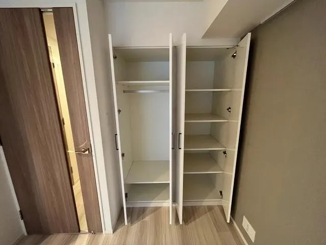 Park Axis Monzennakacho Terrace - Interior - ["Shelf", "Fixture", "Shelving"]