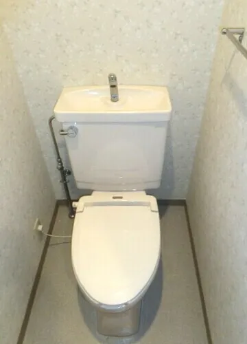 Harada Terrace - Interior - ["Toilet seat", "Toilet", "Plumbing fixture"]