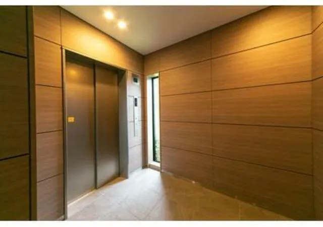 WASEDA APARTMENT - Exterior - Elevator