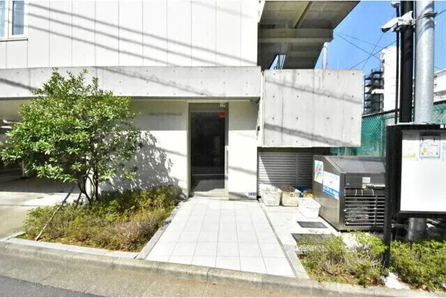 White Tooth Terrace - Exterior - ["Composite material", "Aluminium", "Daylighting"]