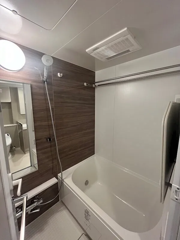Cross Residence Kanda Jinbocho - Interior - ["Bathtub", "Plumbing fixture", "Bathroom"]