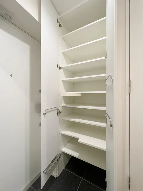 Asyl Court Nerima Nakamurabashi - Interior - ["Wood", "Flooring", "Interior design"]