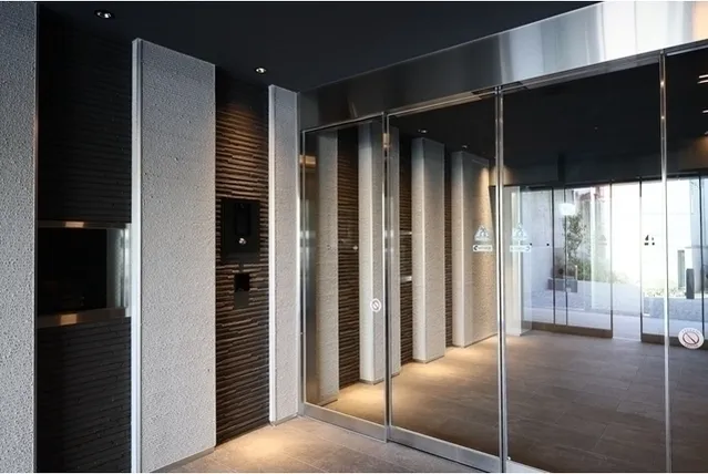 ACP Residence Bunkyo Kasuga - Exterior - ["Flooring", "Lighting", "Glass"]