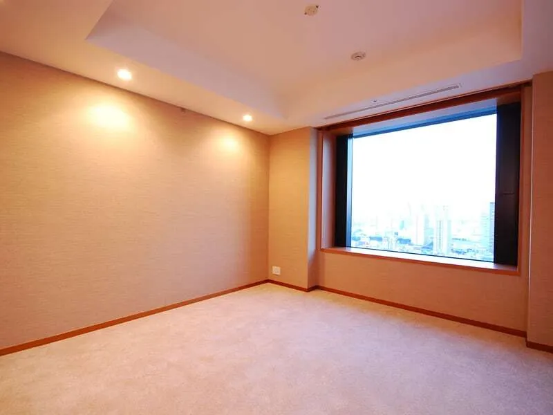 La Tour Shibakoen - Interior - ["Window", "Wood", "Fixture"]