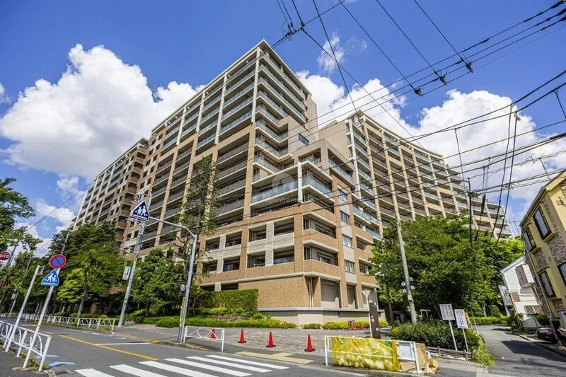 Fukasawa House - Exterior - ["Apartment", "High-rise building", "Neighbourhood"]