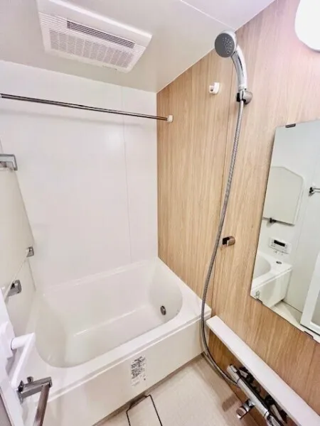 Brillia Ist Shibuya Honmachi - Interior - ["Plumbing fixture", "Bathroom", "Flooring"]