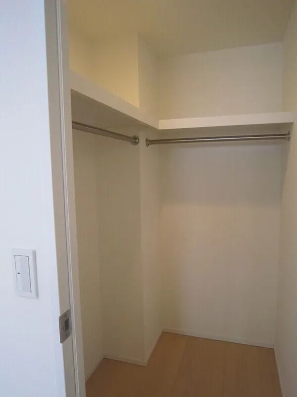 Grace Court Meguro - Interior - ["Flooring", "Wood", "Floor"]
