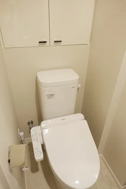 Park Axis Oshiage South - Interior - ["Toilet seat", "Toilet", "Plumbing fixture"]