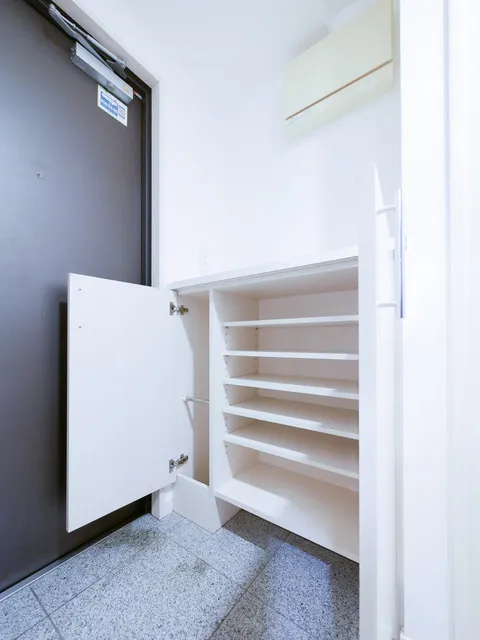 TK Flats Shibuya - Interior - ["Wood", "Flooring", "Floor"]