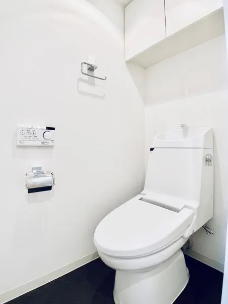 Brillia Ist Kitazawa - Interior - ["Toilet seat", "Toilet", "Bathroom"]