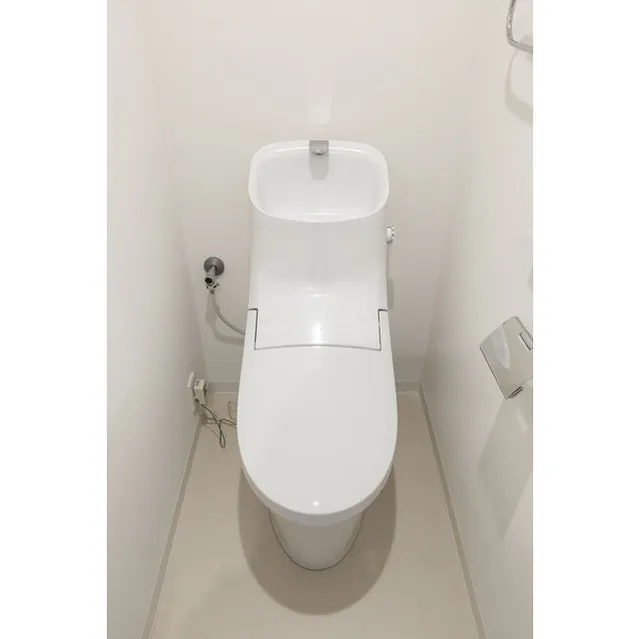 Blance SHIBAURA - Interior - ["Plumbing fixture", "Toilet", "Toilet seat"]