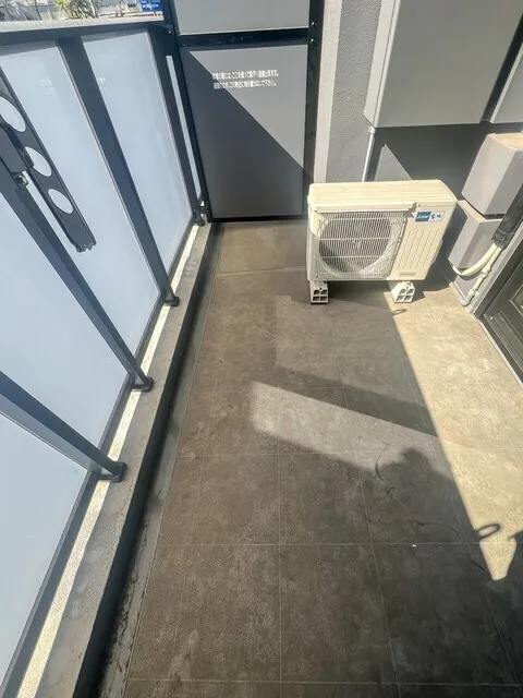 Brookside Residence Kiba - Interior - ["Floor", "Composite material", "Grey"]