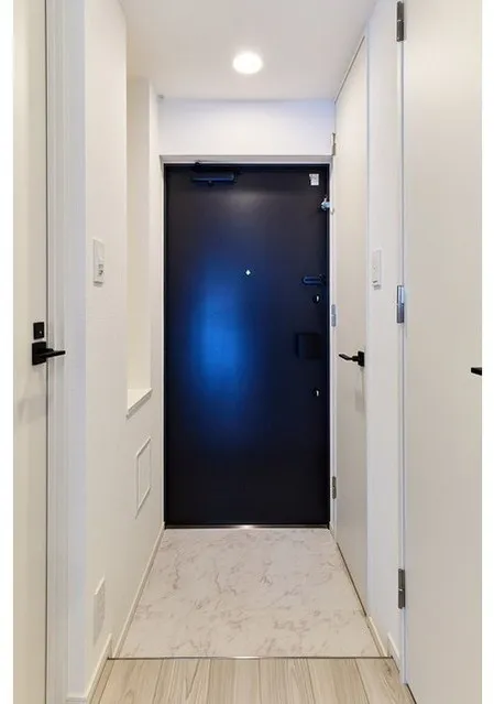Comforia Liv Oshiage NORTH - Interior - ["Flooring", "Wood", "Floor"]