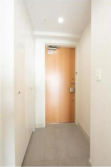 Merukumaru Keio Sasazuka Residence - Interior - Entryway
