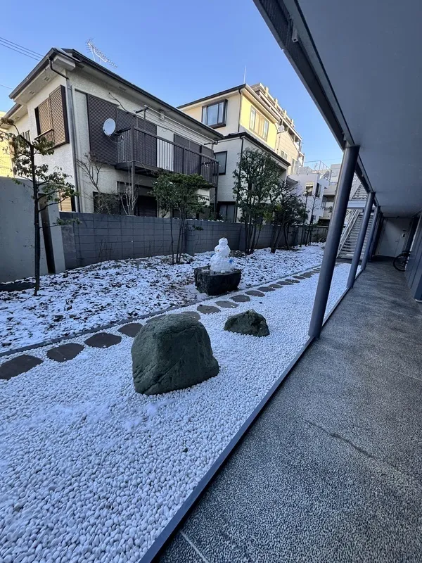 Milia Residence Sakurashinmachi Garden - Exterior - ["Composite material", "Concrete", "Pebble"]