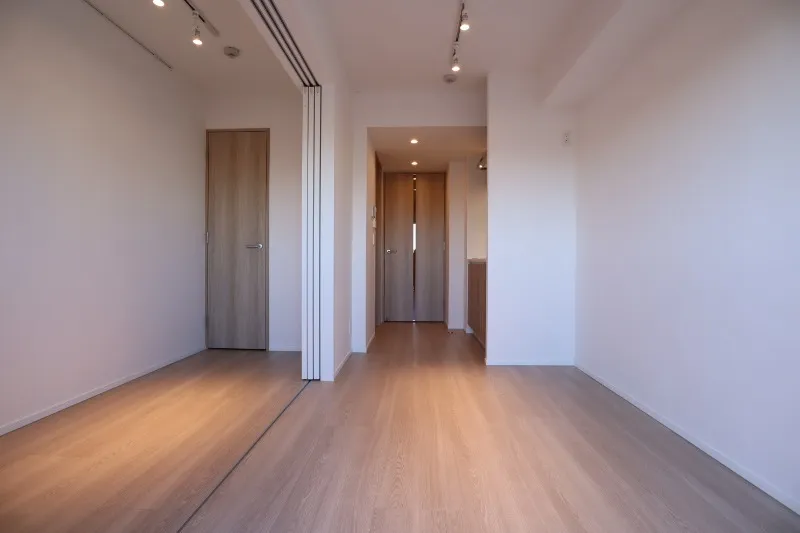 Ipse Yoyogi Uehara Hills - Interior - ["Building", "Property", "Wood"]