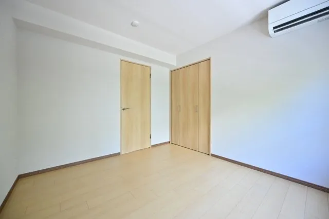 CENTRAL GARDEN RESIDENCE TOKYO - Interior - ["Flooring", "Floor", "Wood"]