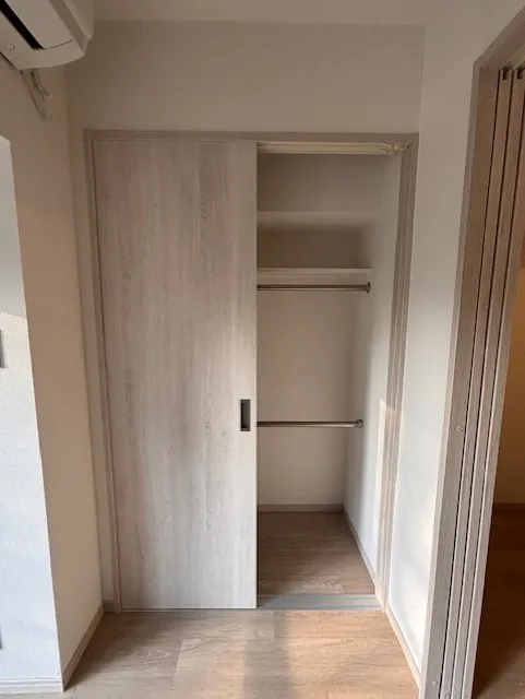 Residia Mejiro - Interior - ["Wood", "Flooring", "Floor"]