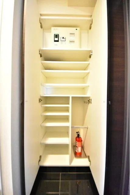 Harmony Residence Ikebukuro - Interior - ["Wood", "Flooring", "Floor"]