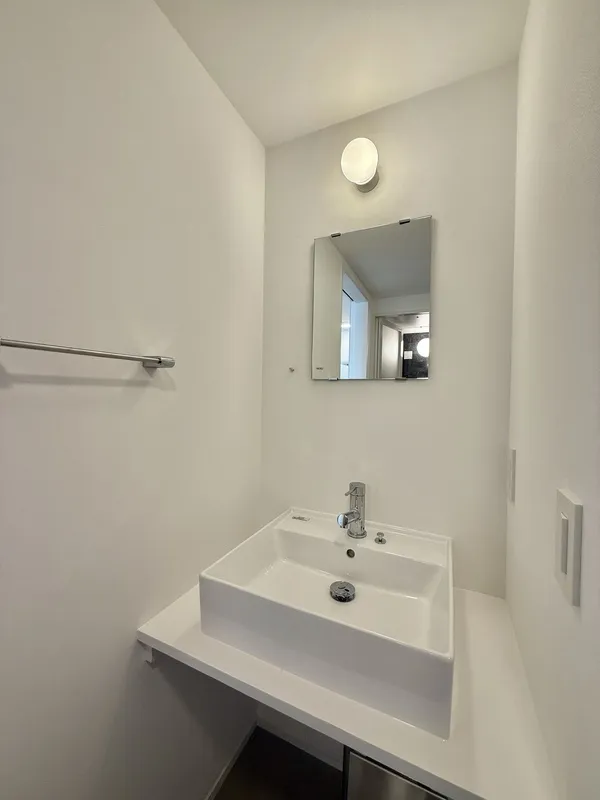 The Trias Nishinippori - Interior - ["Wall", "Plumbing fixture", "Flooring"]