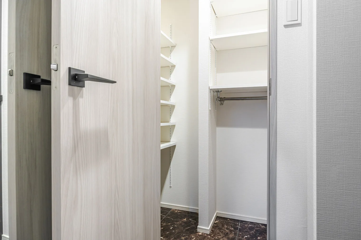 Live Casa Ochanomizu - Interior - []