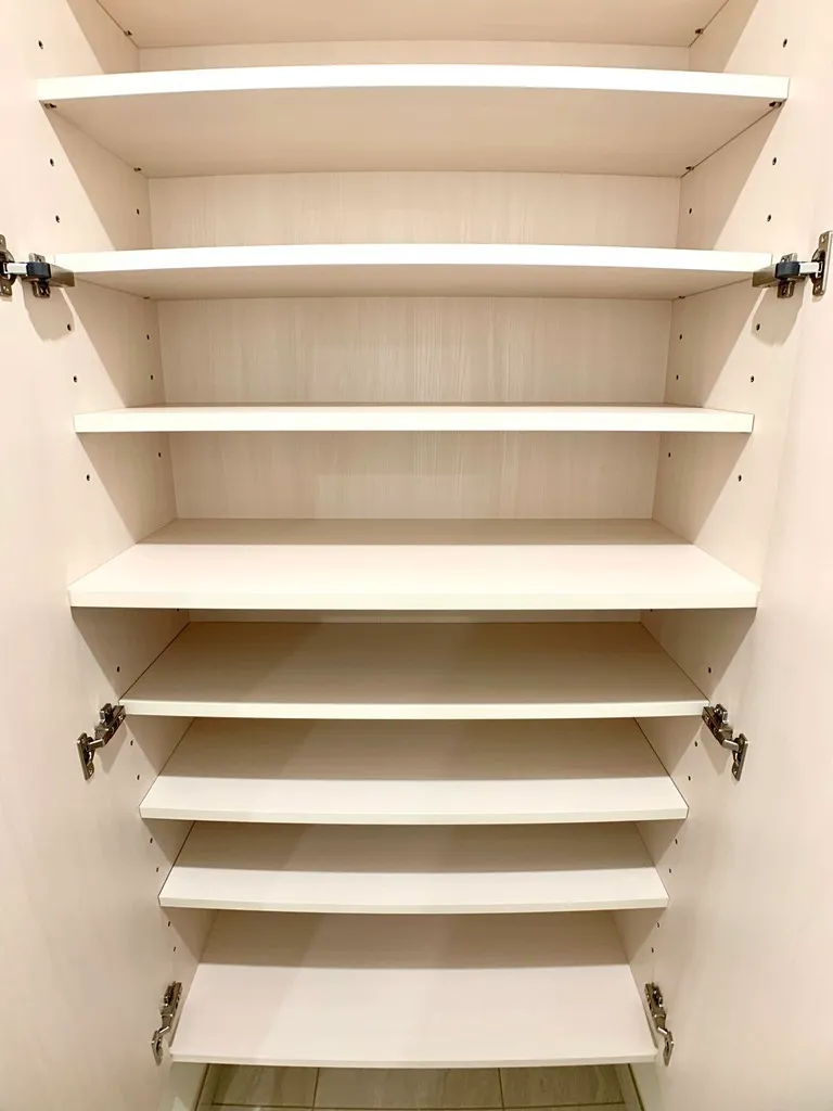 Primal Tsukishima - Interior - ["Property", "Shelf", "Stairs"]