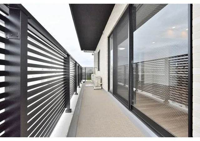 Comfortia Liv Komagome Nishigahara - Interior - ["Composite material", "Metal", "Window covering"]