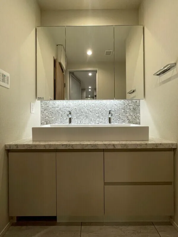 Dash Living Aoyama - Interior - ["Wall", "Bathroom Sink", "Interior design"]