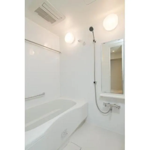Riverte Tsukishima - Interior - ["Plumbing fixture", "Building", "Bathtub"]