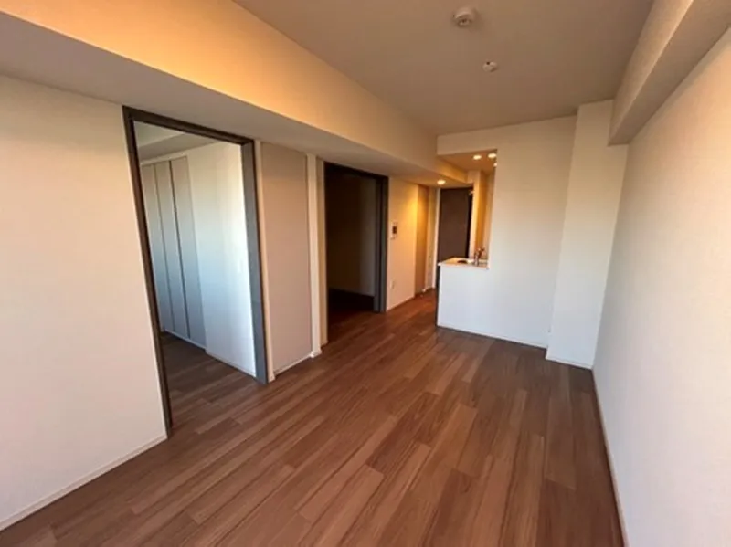Prime Nexus Omorikita - Interior - ["Floor", "Flooring", "Wood flooring"]