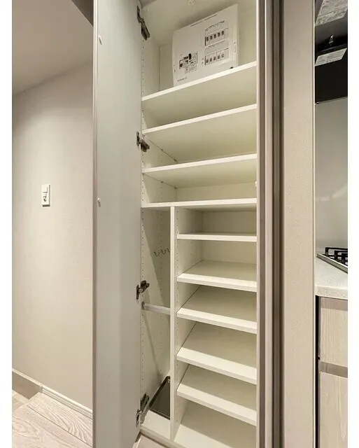 Season Flats Omorinishi - Interior - ["Wood", "Shelving", "Shelf"]