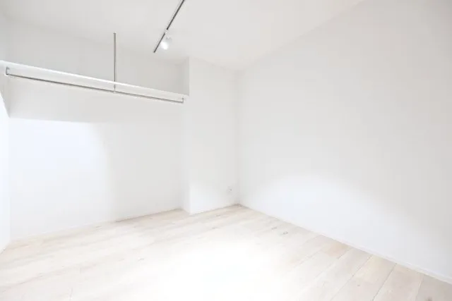 Ruygo Oshiage - Interior - ["Flooring", "Floor", "Wood flooring"]