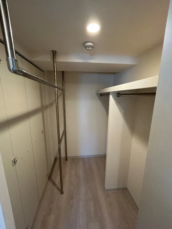 WORVE Suita Esaka - Interior - ["Flooring", "Floor", "Ceiling"]