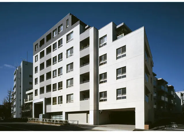 Comforia Harajuku - Exterior - ["Building", "Sky", "Rectangle"]