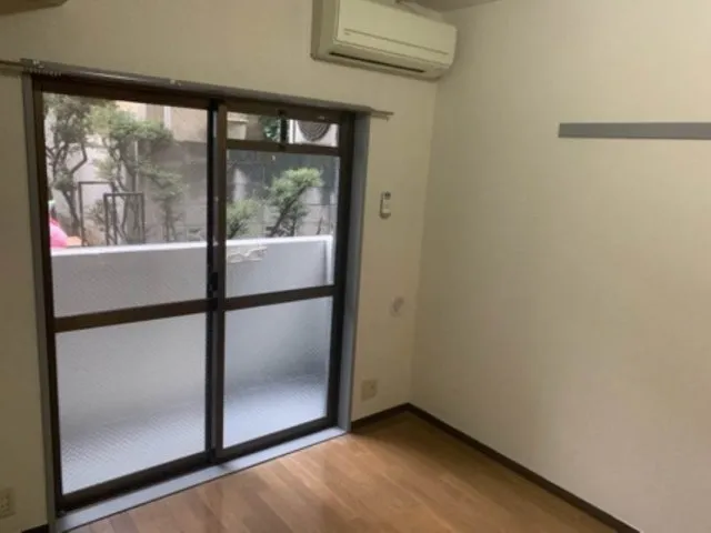 Sky Court Shinjuku Ochiai No. 5 - Interior - ["Apartment", "Home Door", "Hardwood"]