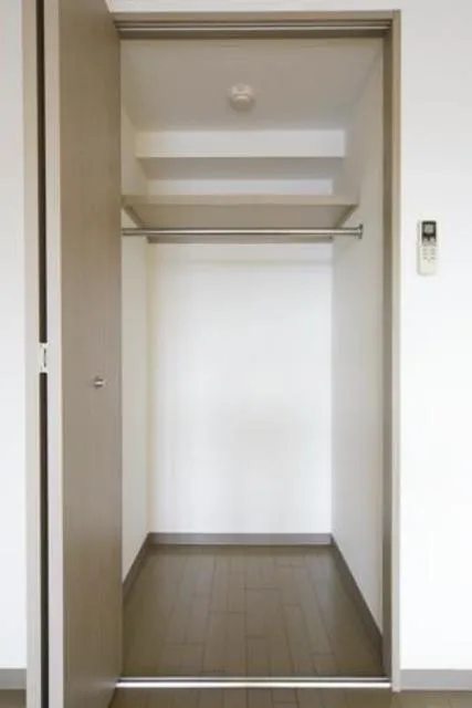 Core City Nakanosakaue - Interior - ["Flooring", "Wall", "Wood"]