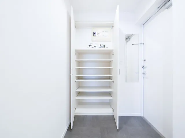 HF Meguro Gyoninzaka Residence - Interior - ["Wood", "Flooring", "Interior design"]
