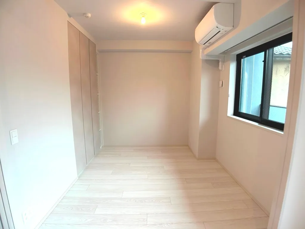 Lefon Progres Shimura Sakaue - Interior - ["Flooring", "Wood", "Floor"]