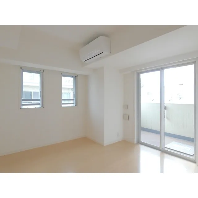 Orchid Residence Shinagawa - Interior - ["Window", "Building", "Fixture"]