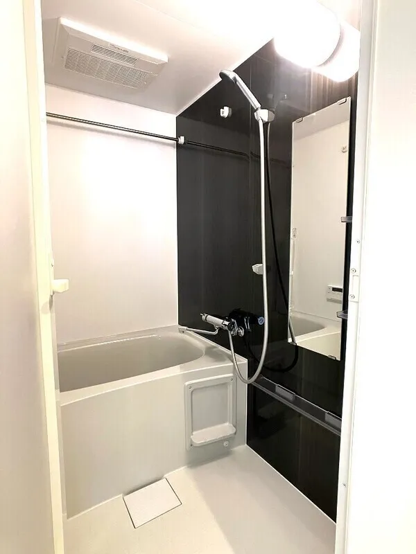 Struth Plus Omori - Interior - ["Plumbing fixture", "Flooring", "Floor"]