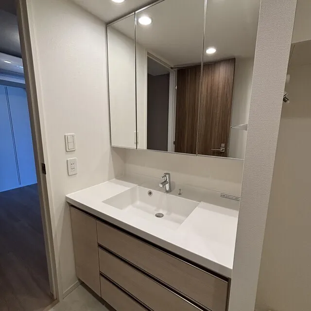 Park Axis Toyosu Canal - Interior - ["Flooring", "Floor", "Interior design"]
