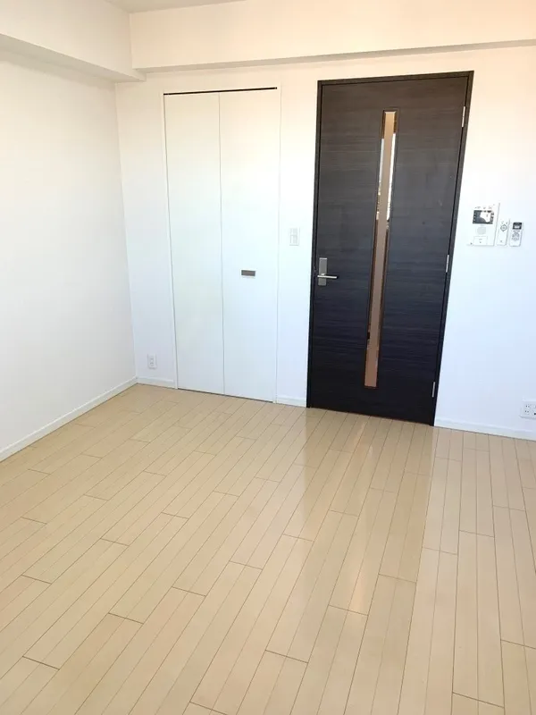 Ecology Toritsu University Residence - Interior - ["Flooring", "Wood", "Floor"]