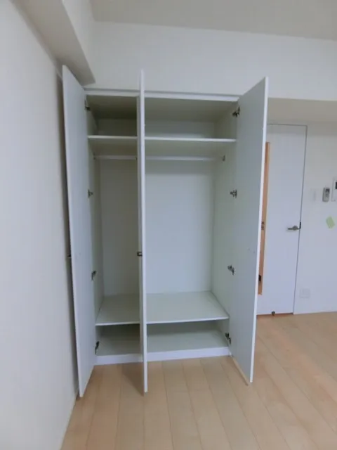 TLR Residence Otorii - Interior - ["Flooring", "Floor", "Wood"]