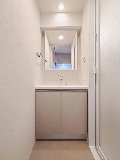 Brookside Residence Kiba - Interior - ["Flooring", "Floor", "Ceiling"]