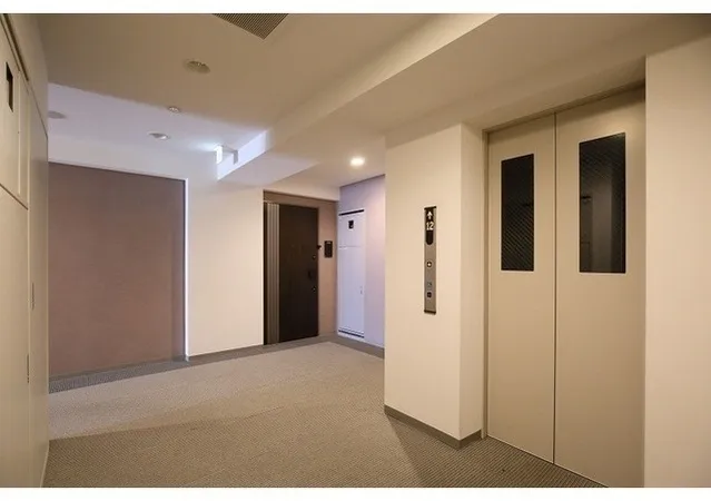 Comforia Bunkyo Kasuga - Exterior - ["Ceiling", "Property", "Room"]