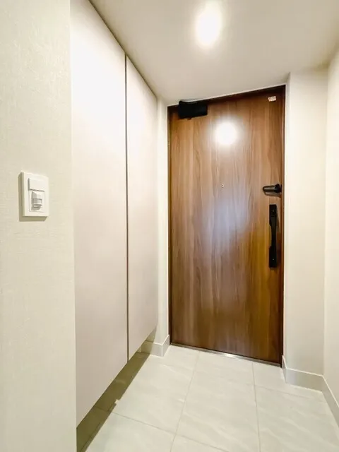 Royal Parks Ariake - Interior - ["Flooring", "Wall", "Wood"]